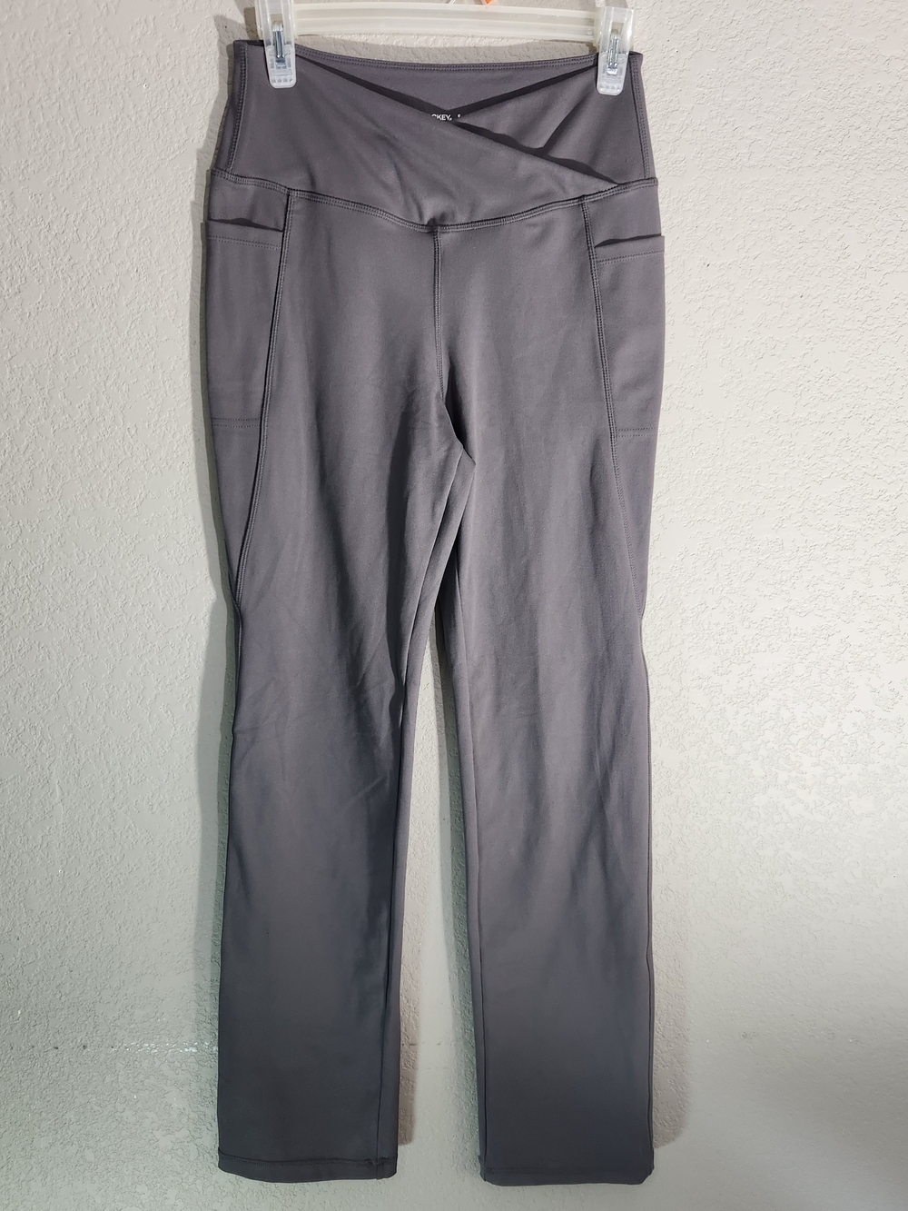 Jockey Charcoal Gray High-Rise Leggings with Crossover Waist and Side Pockets